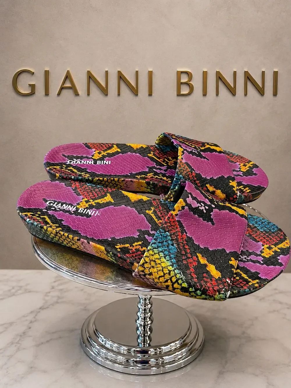 Gianni Bini Snake Print Slide Sandals NWOB Multicolor Women’s 7M